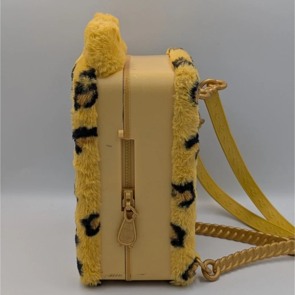 Na Na Na Surprise Backpack Bedroom Playset Leopard Print Plush Doll Case Only